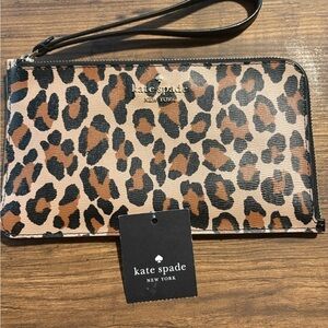Kate Spade Animal Print Wristlet leopard large wallet like new
